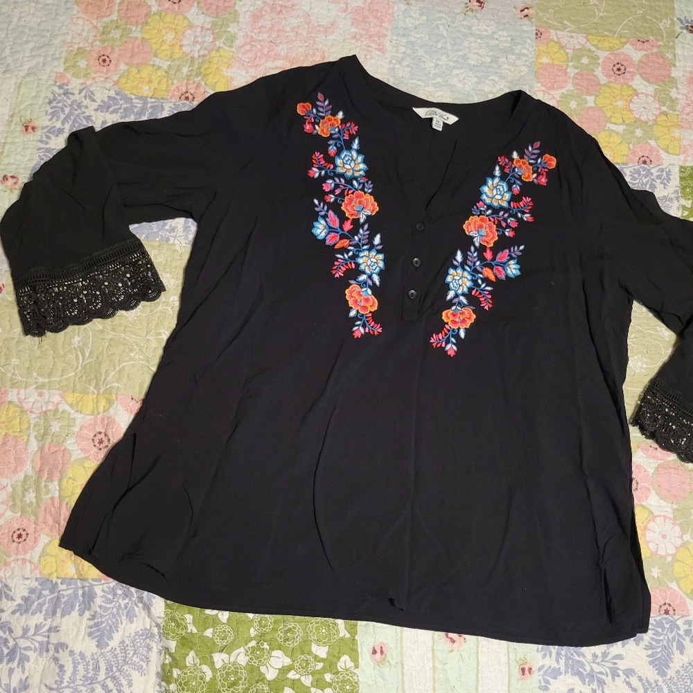 CLOSET CLOSING 💥 NWOT Swing Blouse